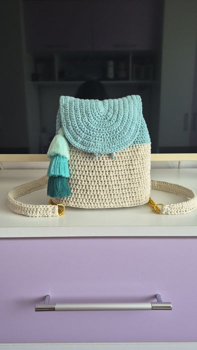 Rucsace, genti sau seturi handmade