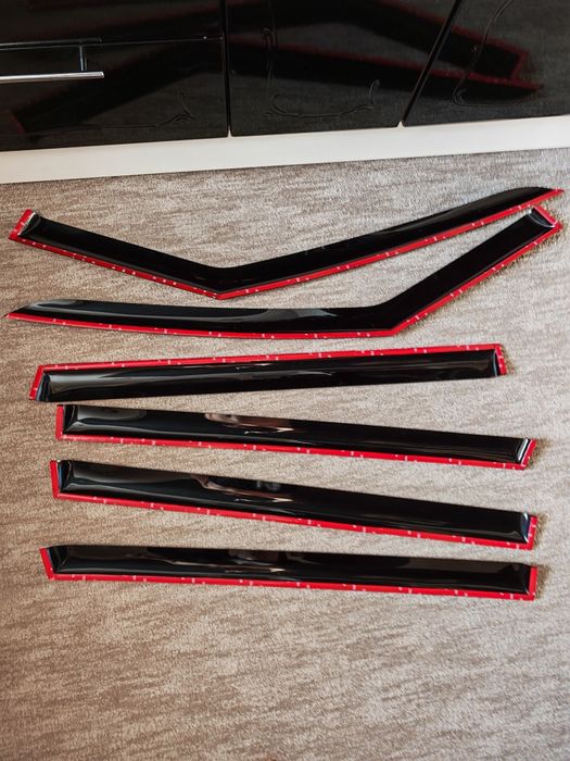 Продам комплект дефлекторов