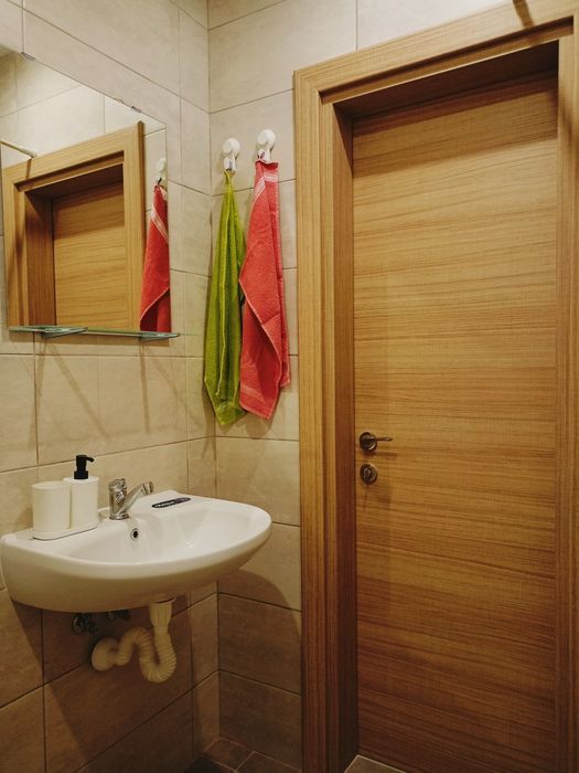 Дава се под наем Едностаен апартамент в Варна, Колхозен пазар - 27 кв.м за 280.5 € - Снимка #3