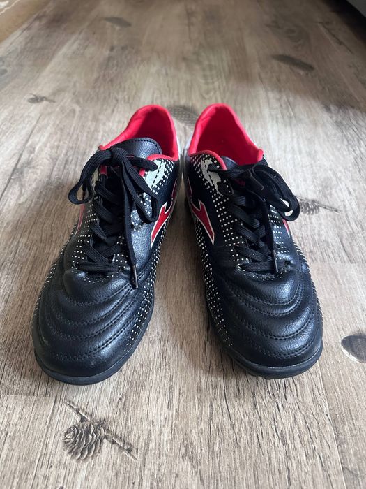 Футбольные сороконожки Joma