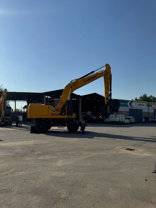 LiuGong — 22t ekskavator | Cummins + ZF | Orqa va yon kameralar bilan