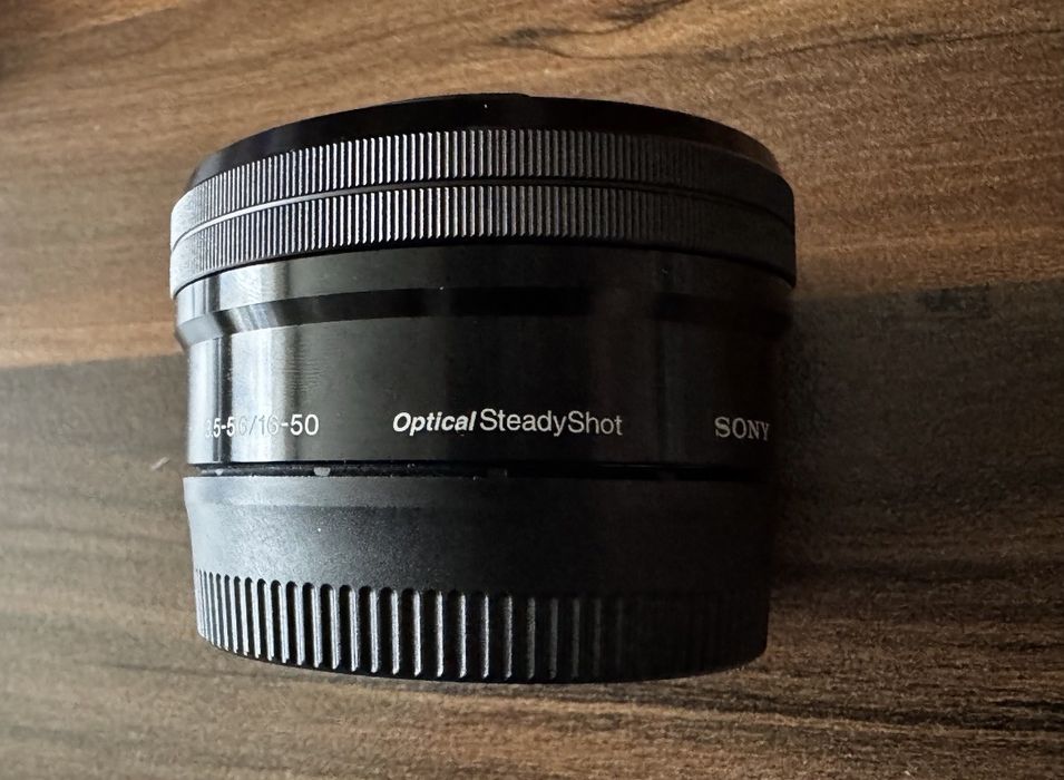 Обектив Sony E 16-50 f3,5-5,6 PZ OSS