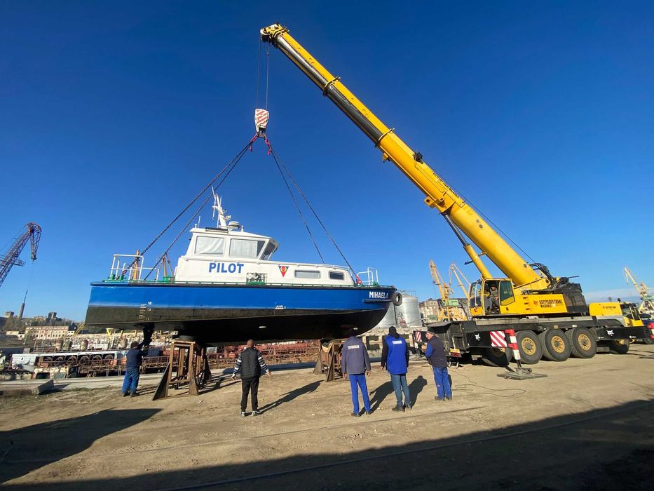 Lucrări Grele cu Macara 220 Tone Focsani| Ridicări Industriale