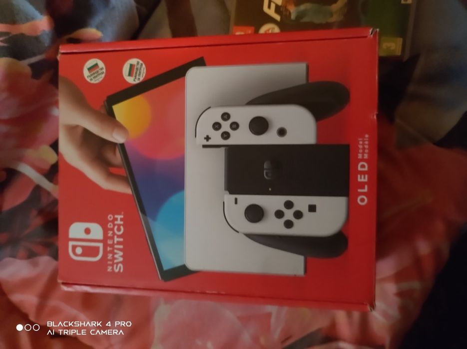 Nintendo switch oled 210€