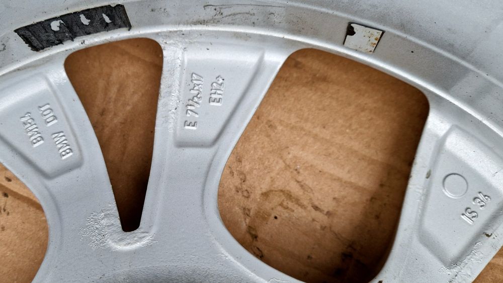 БМВ 17 5х120 лети джанти BMW F10 F25 F30 F34 E90 E83 E84 X1 X3. 5x120