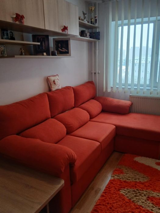 Vând garnitura mobila cu, colțar inclus