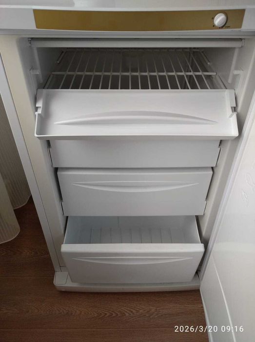 Морозильная камера Indesit
