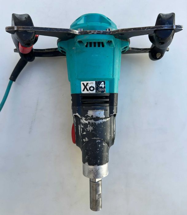 Collomix Xo4 - Професионална бъркалка 1300W