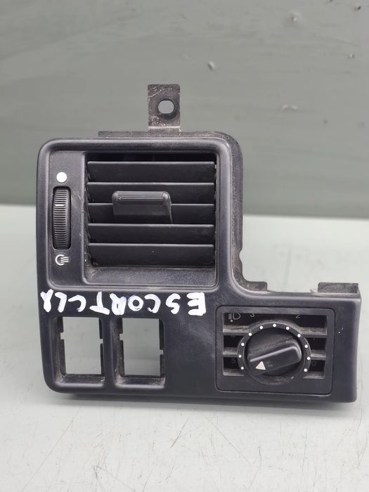 Grila ventilatie bord stanga 91AGA018B09AB Ford Escort 1995
