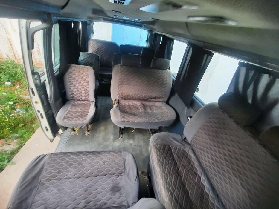 sang yng istana mikroavtobus