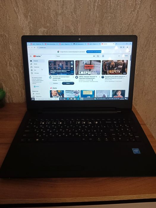 Продам ноутбук Lenovo.