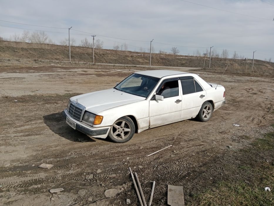 Продам Mercedes Benz 124 E200