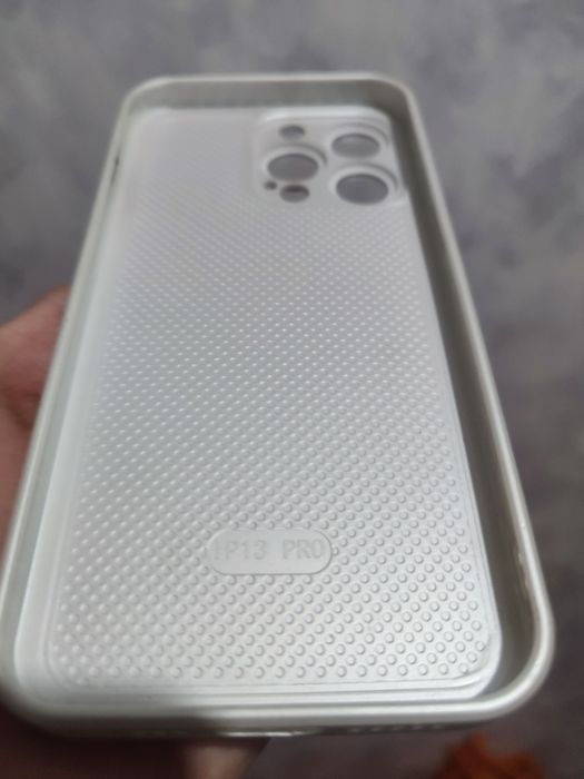 iPhone 13 pro белый чехол