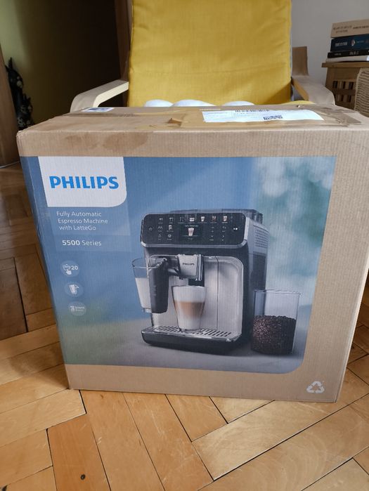 Espressor automat Philips 5500 Series LatteGo - Nou, sigilat