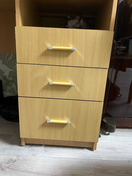 угловой компьютерный стол