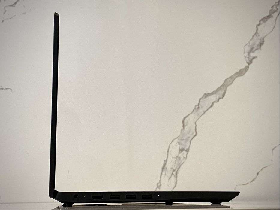 Ноутбук Lenovo сатылады!