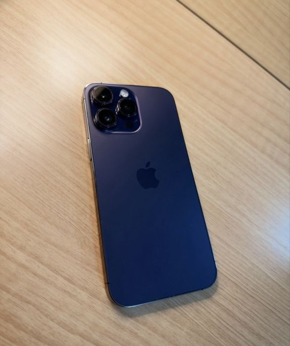 Продам Iphone 14 pro