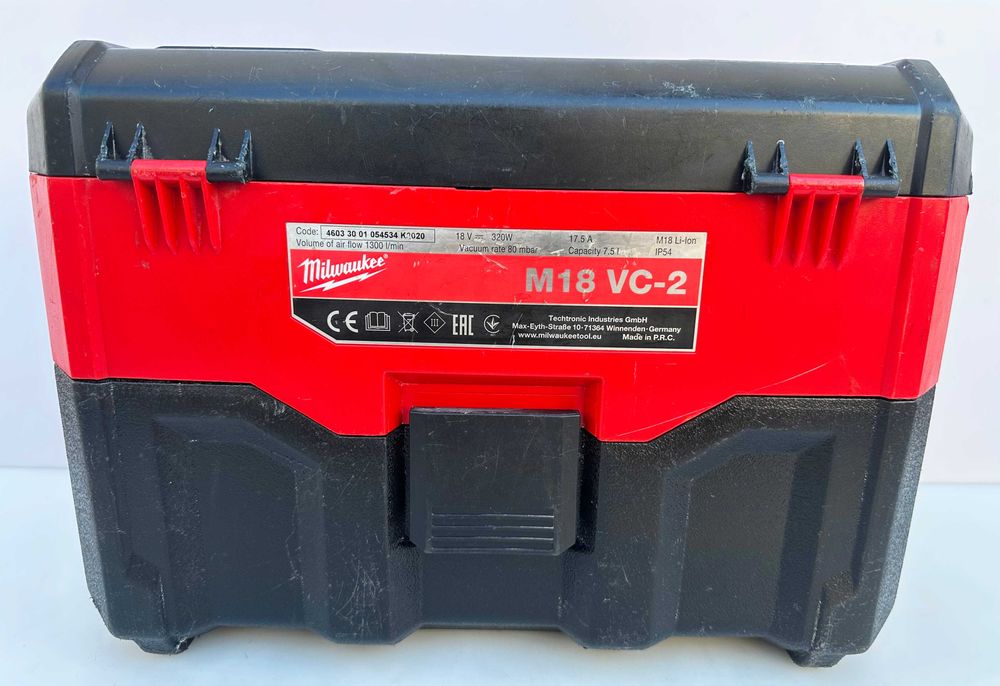 Milwaukee M18 VC-2 - Акумулаторна прахосмукачка 18V