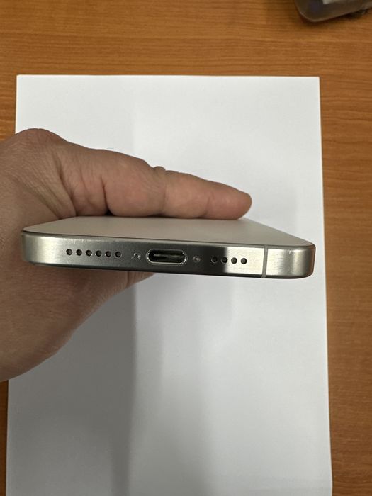 İphone 15 Pro Max 256GB бял