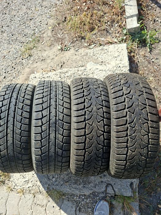 Продам шины 215/55/16 китай