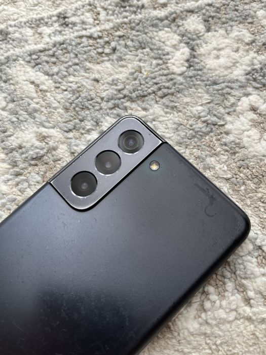 Продам/Обменяю Samsung S21