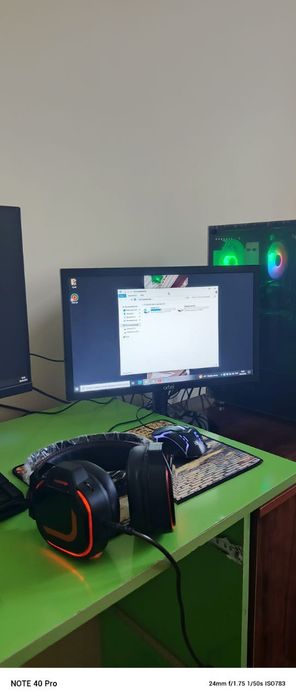 Zboʻr kampuyter satiladi turishi kamplekt