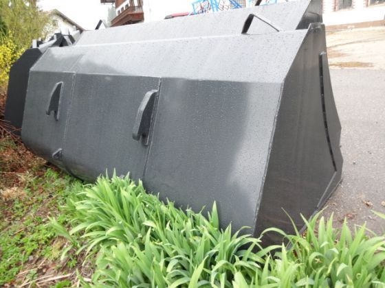 Dezmembrez Tractor Fendt 210