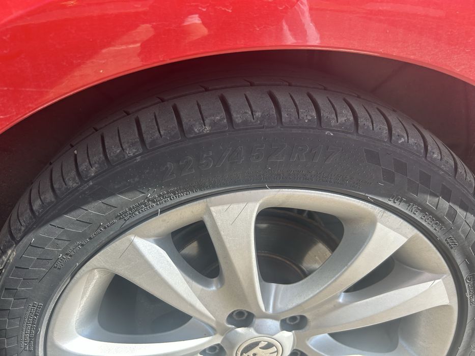 Комплект Летни гуми 225/45/17 с DOT0222 и джанти 17” от Октавия 4