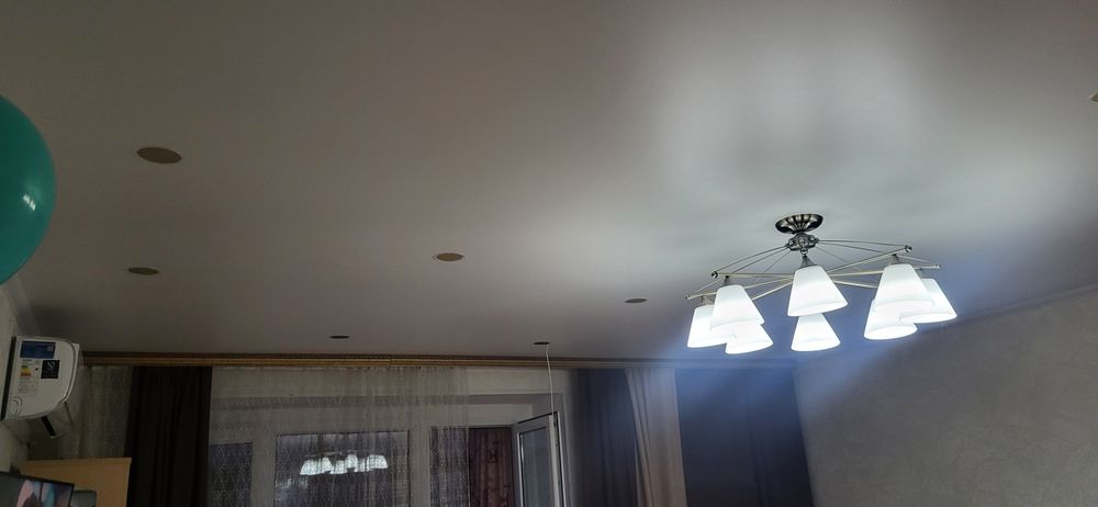 Продам люстру продам