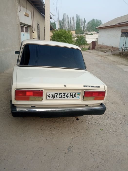 Ваз 2107 сотилади