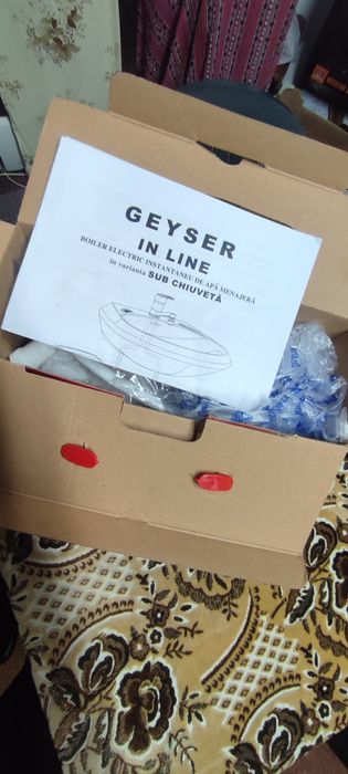 Vând instant apă caldă geyser in line