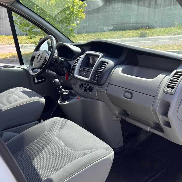 Opel Vivaro Model Lung