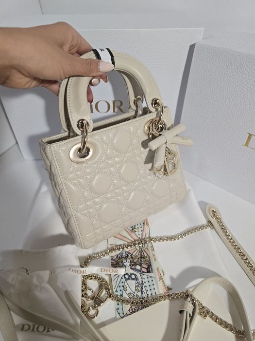 Налична чанта Mini Lady Dior 17