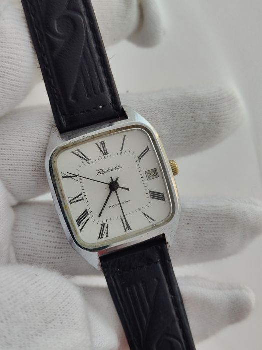 Raketa и Poljot механични