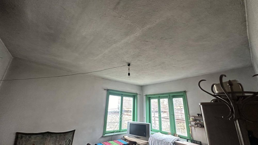 Продава се Къща в Троян - 90 кв.м за 397 €/кв.м - Снимка #2