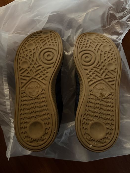Продам оригинальные кеды adidas