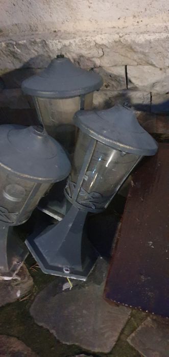 Vand 3 felinare de grădină !
