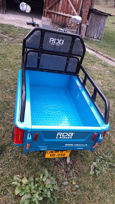 Vând triciclu electric