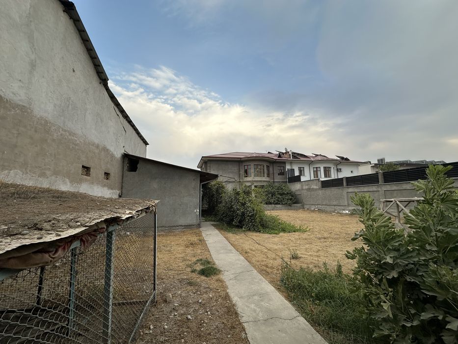 Продается свой участок земли.6 соток в Яшнабадском районе.