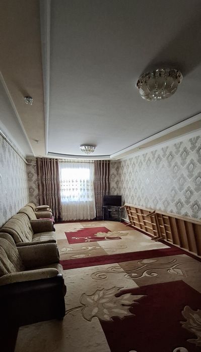 Тез арада угловой уй сатылады