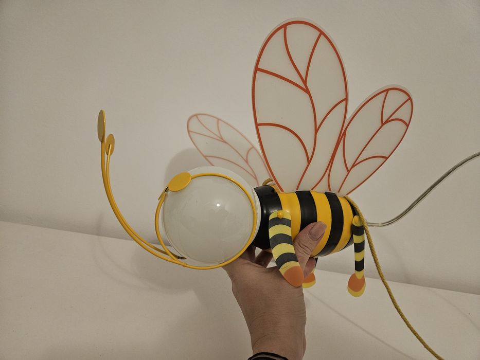 Lustra- albinuta-  e 27