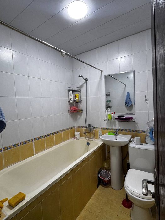 Сдается комната для двух студенток возле метро Буду Ирак йули