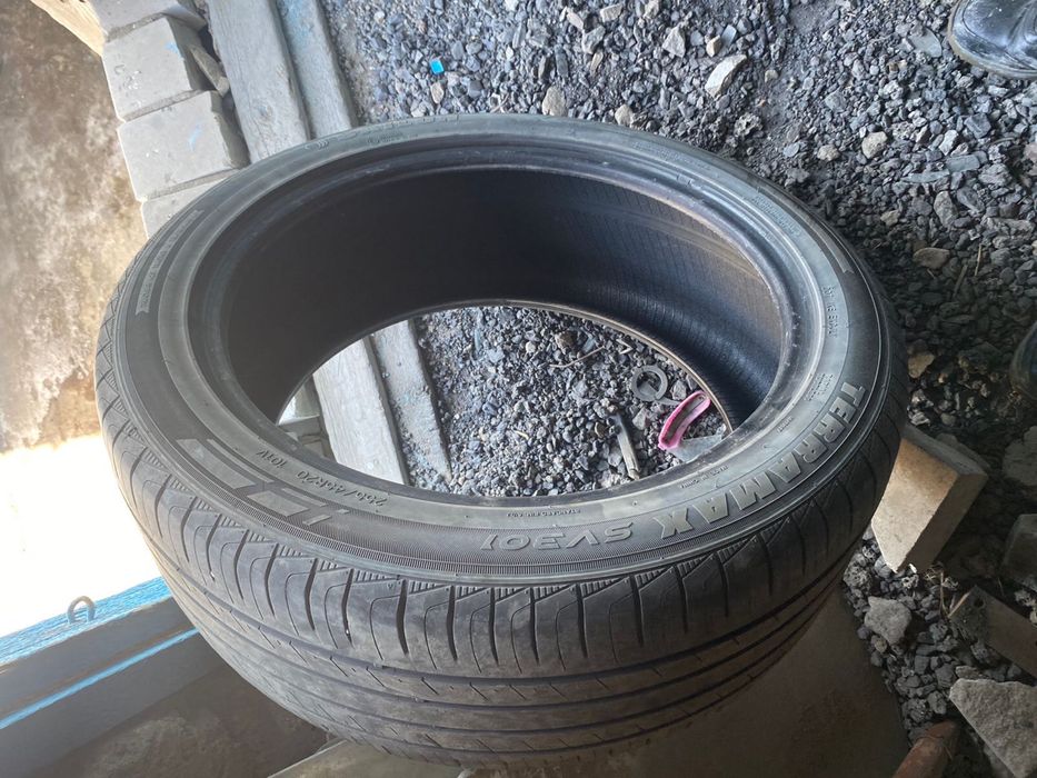 Летние шины 255/45R20