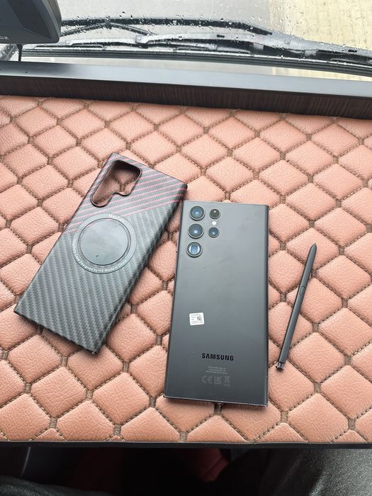 Samsung S22 Ultra 256GB възможен бартер