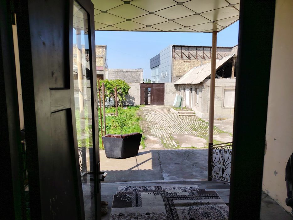 Олмалик Шахар Эвалак да Уй сотилади