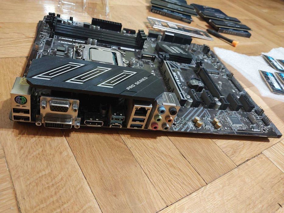 Intel Core I7 9700K + MSI Z390-A Pro