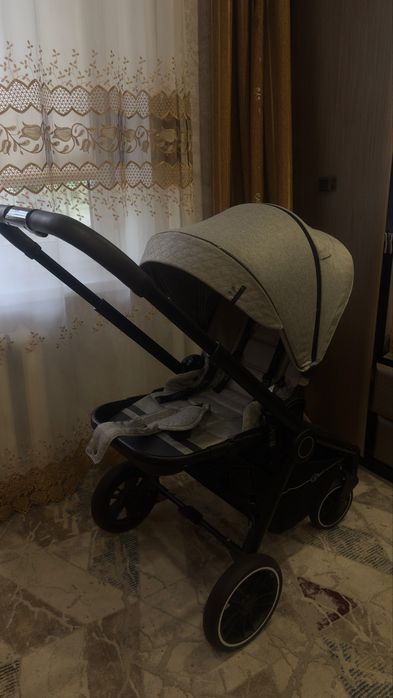 Продам детскую коляску
