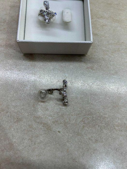 Обеци + гривна Swarovski