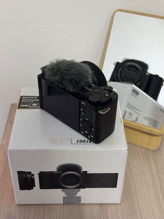 Фотоаппарат Sony ZV E10