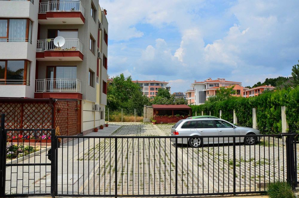 Дава се под наем Тристаен апартамент в Варна, м-т Евксиноград - 80 кв.м за 650 € - Снимка #18